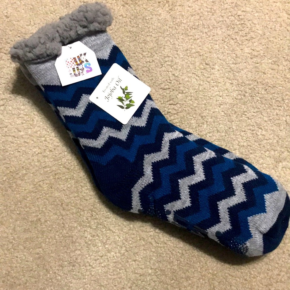 Muk Luks women’s cabin socks
